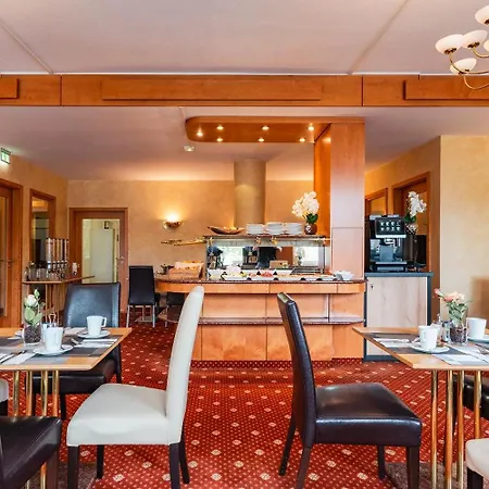 Plaza Rieker Hauptbahnhof Hotel 3*