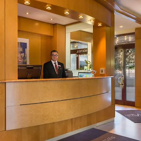 Rieker Hauptbahnhof Hotel 3*