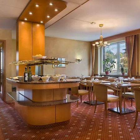 Rieker Hauptbahnhof 3*