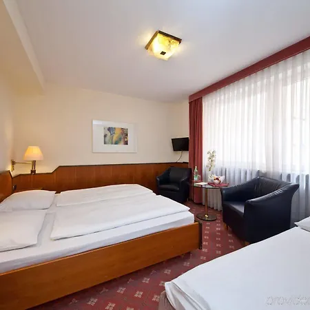 Rieker Hauptbahnhof Hotel