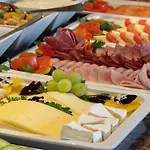 Plaza Rieker Hauptbahnhof 3*