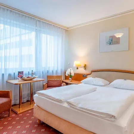 Hotell Plaza Rieker Hauptbahnhof 3*
