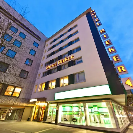 Plaza Rieker Hauptbahnhof Штутгарт