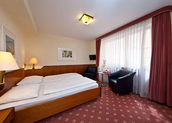 Plaza Rieker Hauptbahnhof 3* Штутгарт