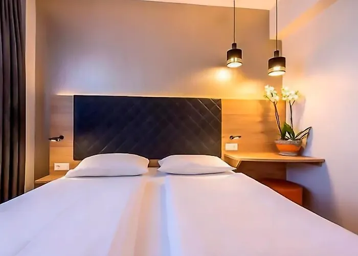 Plaza Rieker Hauptbahnhof Отель Штутгарт