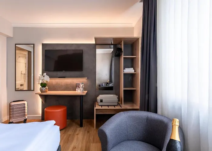 Plaza Rieker Hauptbahnhof Отель 3*