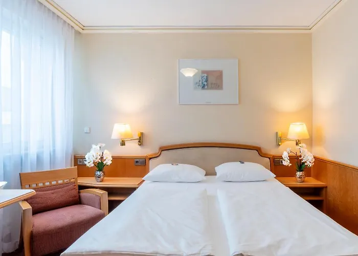 Отель Plaza Rieker Hauptbahnhof