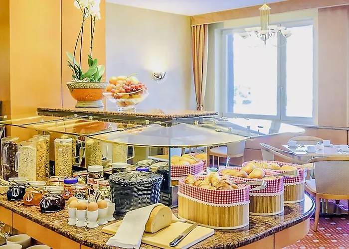 Plaza Rieker Hauptbahnhof