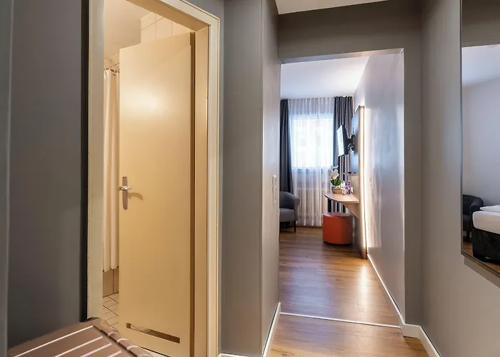 Plaza Rieker Hauptbahnhof Отель 3*