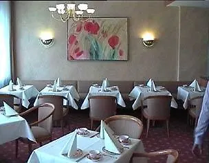 Plaza Rieker Hauptbahnhof Отель