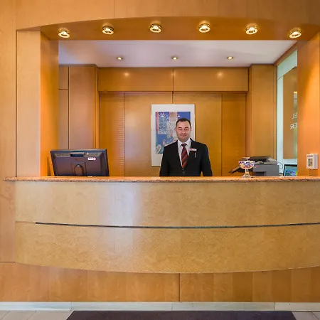 Plaza Rieker Hauptbahnhof 3* Stoccarda