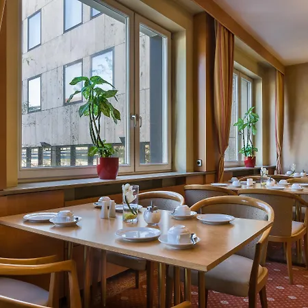 Hotel Plaza Rieker Hauptbahnhof Stoccarda