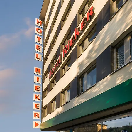 Plaza Rieker Hauptbahnhof Отель Штутгарт