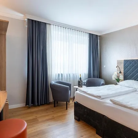 Hotel Plaza Rieker Hauptbahnhof Stoccarda