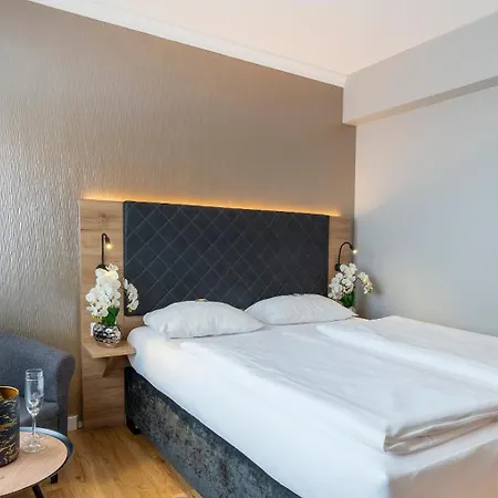 Plaza Rieker Hauptbahnhof 3* 슈투트가르트