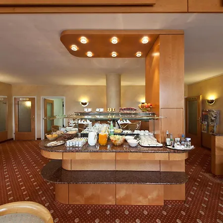 Plaza Rieker Hauptbahnhof Отель 3*