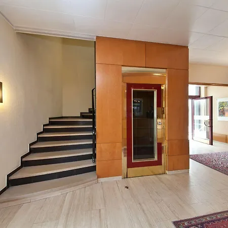 Plaza Rieker Hauptbahnhof Hotel