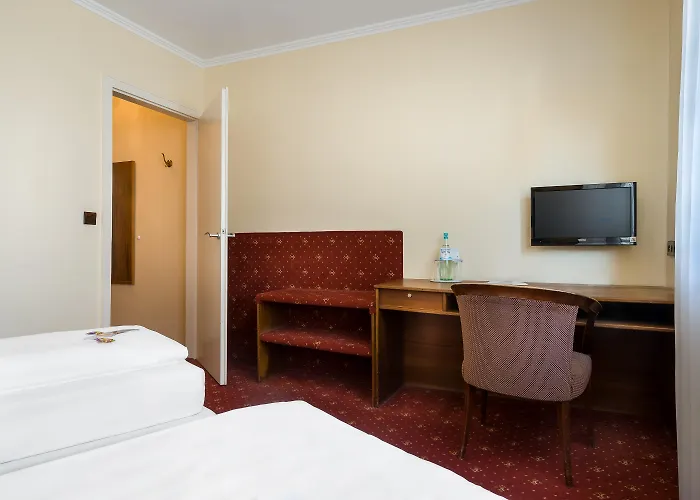 Plaza Rieker Hauptbahnhof Hotel