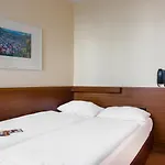 Rieker Hauptbahnhof Hotel