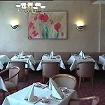 Rieker Hauptbahnhof Hotel